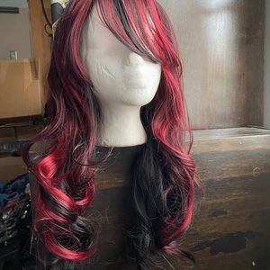 NWOT Red and Black Blend along Curly Wig